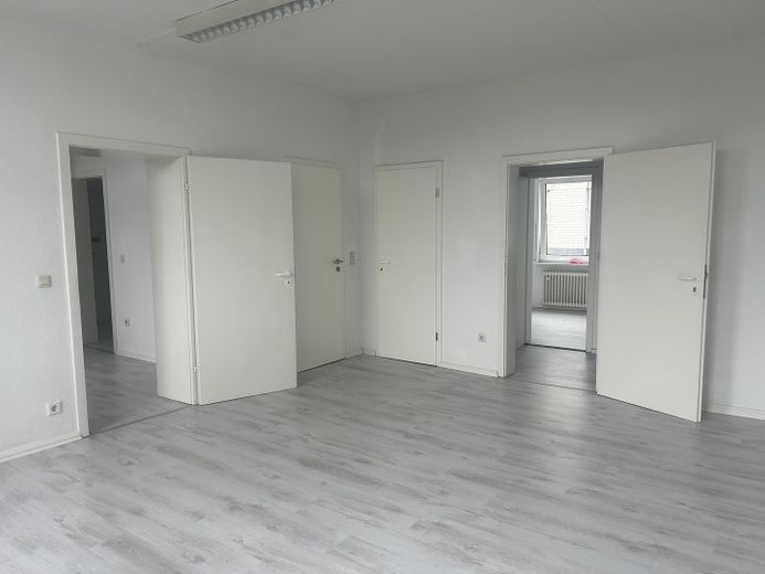Pomieszczenia gabinetowe w centrum Remscheid – Zdjęcie 11