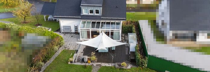 Blick von oben in den Garten