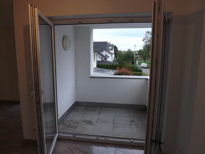 Uygun konumda modern üç odalı daire – Loggia aus Küche