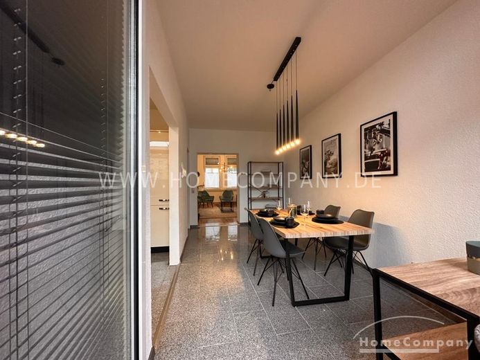 Appartamento arredato modernamente a Alt-Saarbrücken – e93d0d100a30dd752fef4c8a97547c5e116193a2.jpg