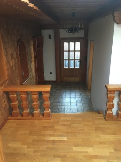 Espace de bureaux et de conseil charmant au cachet particulier – Blick zur Büroeingangstüre