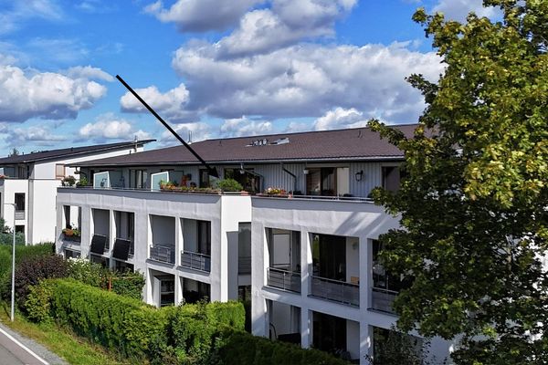 Hochwertige 3-Raum-Dachgeschosswohnung mit großer Dachterrasse in ruhiger Top-Lage