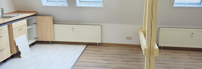 Appartement lumineux de 2 pièces au dernier étage avec grande cuisine ouverte à Fürstenwalde/Spree