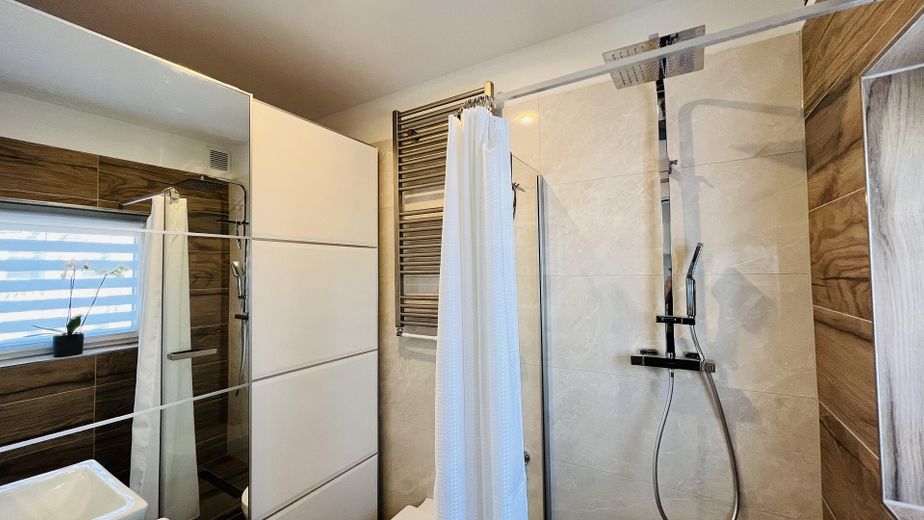  Badezimmer2