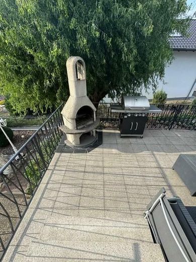 Schöner Wohnen war gestern - heute ist schöner leben - mit Pool, Sauna, ELW mögl! Ein Traumhaus! – 18 Terrasse mit Grill