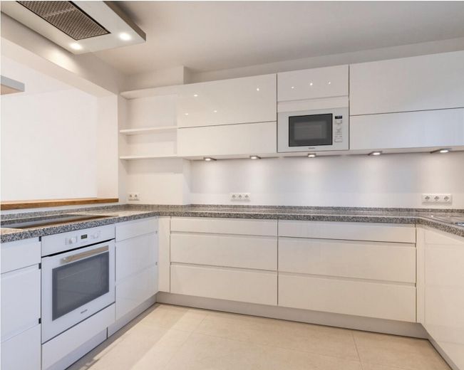 Küche Gesamtansicht