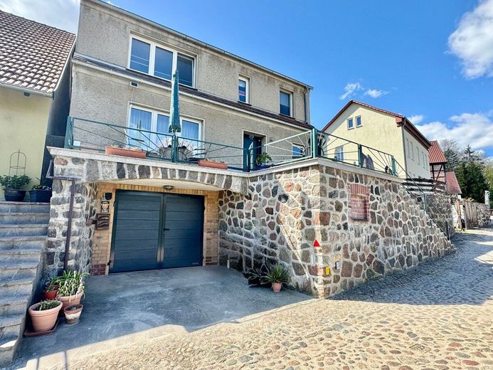 HORN IMMOBILIEN ++RESERVIERT! Haus in Burg Stargard bei Neubrandenburg – Hausansicht