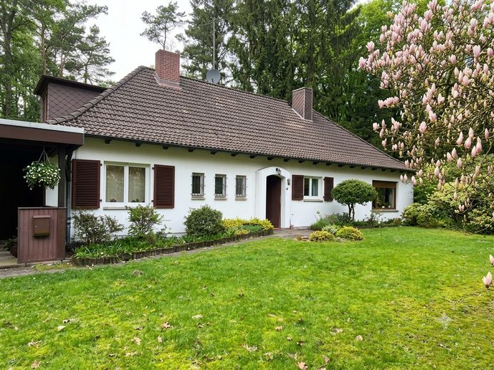 ​🌿 Senza provvigione: proprietà da sogno su terreno boschivo di 5.000 m² incl. appartamento per il custode – Foto 1