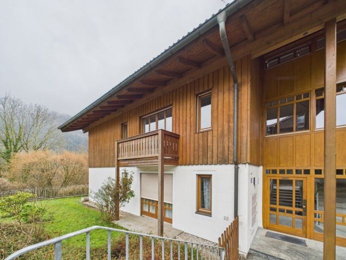 Wunderschöne 2,5 Zimmer Wohnung in Bayerisch Gmain mit 3 Balkonen kurzfristig verfügbar – Foto 1