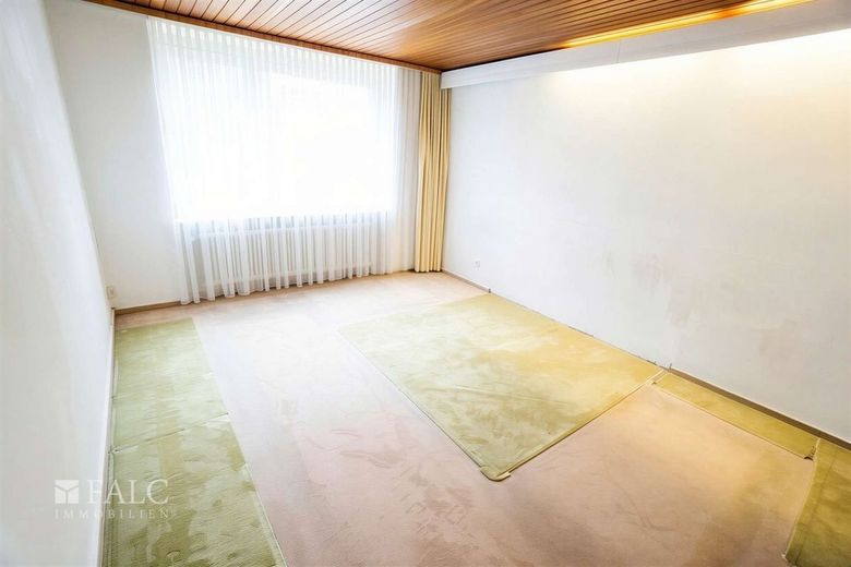 Stilvolles Familienhaus zu verkaufen! – Eltern EG