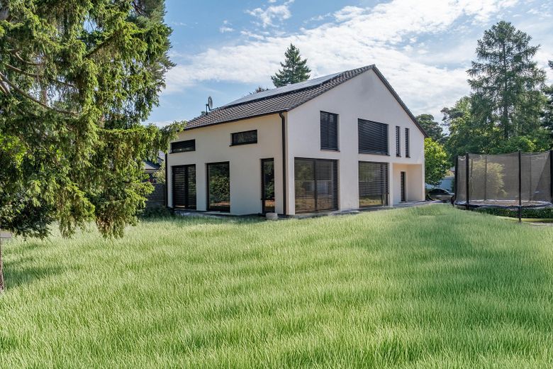 Waldstadt Freistehendes Haus Neubau 2023 – Gartenansicht
