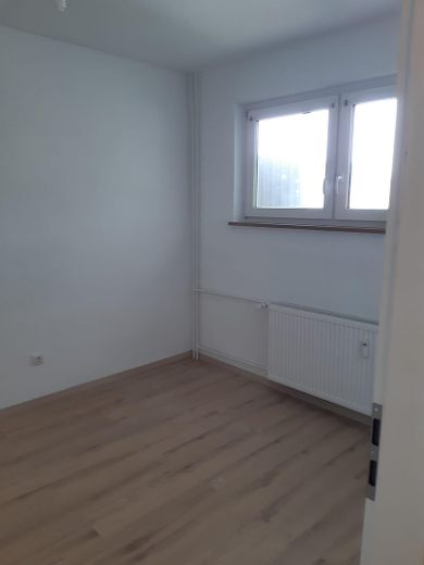 Modernisierte Drei-Zimmer Wohnung in Moers-Repelen, 2. OG – Küche