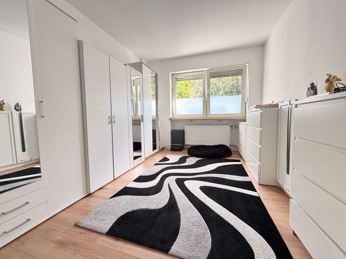 4-Zimmer-Gartenwohnung mit Terrasse | 129 m² Garten +++ PROVISIONSFREI, Kapitalanlage +++ – Raum 4