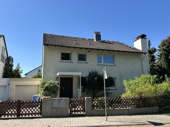 Haus Straßenansicht
