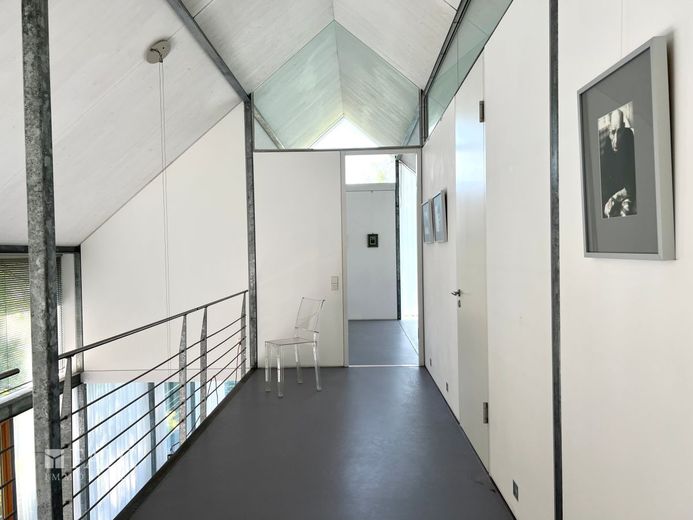 Architektonisches Meisterwerk in privilegierter Aussichtslage-Exklusives Wohnen auf höchstem Niveau – Galerie