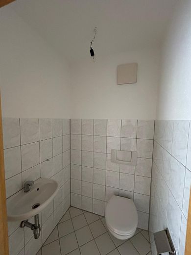 Première occupation après rénovation de haute qualité - cuisine intégrée possible - charmant 3ZKB avec vue dégagée sur Bretten – Gäste-WC