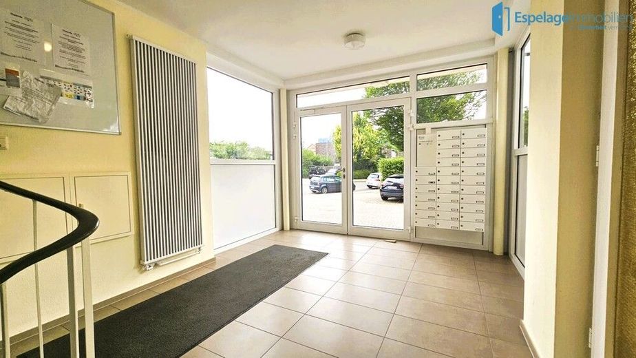 Kapitalanlage: Modernisierte 32  m²‑Wohnung im 1. OG - Frei werdend? – Eingangsbereich