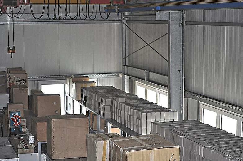 Топ-комерційна нерухомість: офіс 125 м², квартира 125 м², виробничий цех 300 м², продаж без комісії! – Produktionshalle