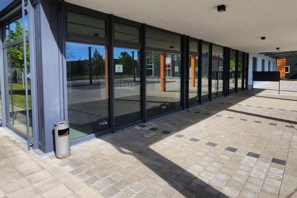 WESTPOINT Business Center: Виставкові, складські або виробничі площі в Sheridan-Gewerbepark!