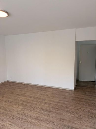 Renovierte 1-Zimmer-Wohnung mit Balkon und EBK in Bretzenheim – Foto 2