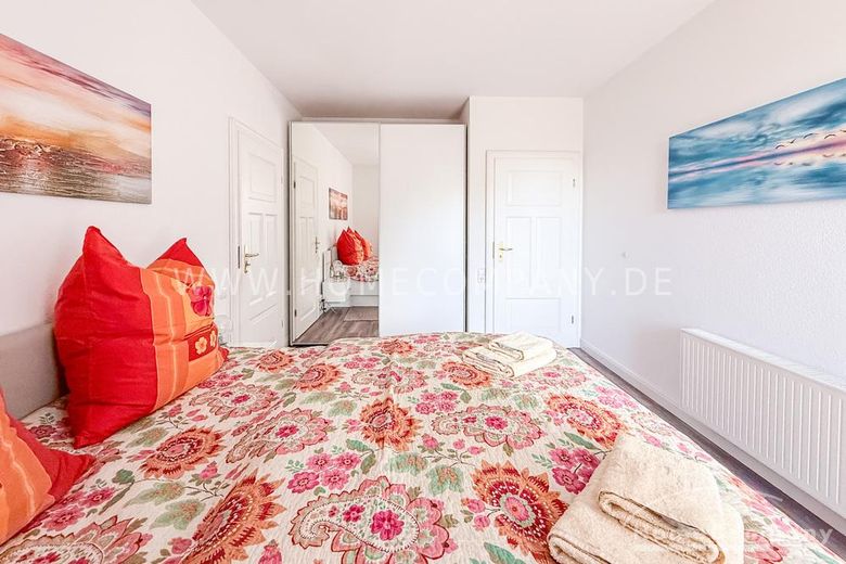27836 HomeCompany Dresden सुसज्जित/फर्निश्ड 3,5-कमरों का अपार्टमेंट Dresden-Cossebaude में, अधिकतम 2 व्यक्ति – bb39f978fa3bb0afba01f1b330f9a5b8195ac197.jpg