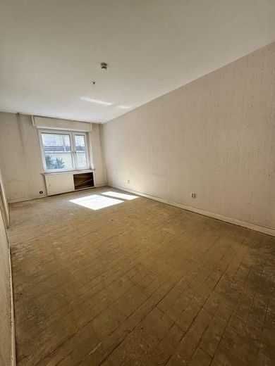 2 locali con balcone a Karlsruhe-Mühlburg – Ideale per inquilini con abilità manuali – Wohnzimmer oder Schlafzimmer