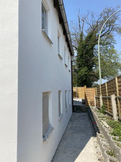 PRECIO REDUCIDO: Dos terrenos con tres casas y potencial de desarrollo – Foto 5