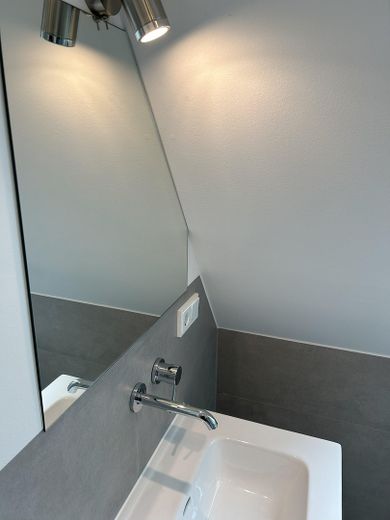 WG-Zimmer in 4er WG komplett saniert und modern – Foto 5