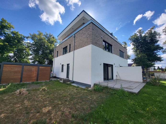 Citylage Falkensee - Doppelhaushälfte mit Dachterrasse für Selbstnutzer oder Anleger – फोटो 4
