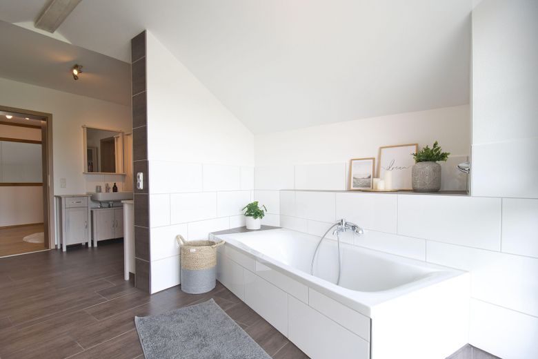 Elternbadezimmer