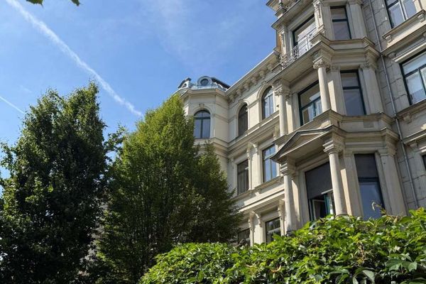 ***EXCLUSIVE PENTHOUSE APARTMENT~FIREPLACE~PARQUET FLOORING~HUGE ROOFTOP TERRACE***
