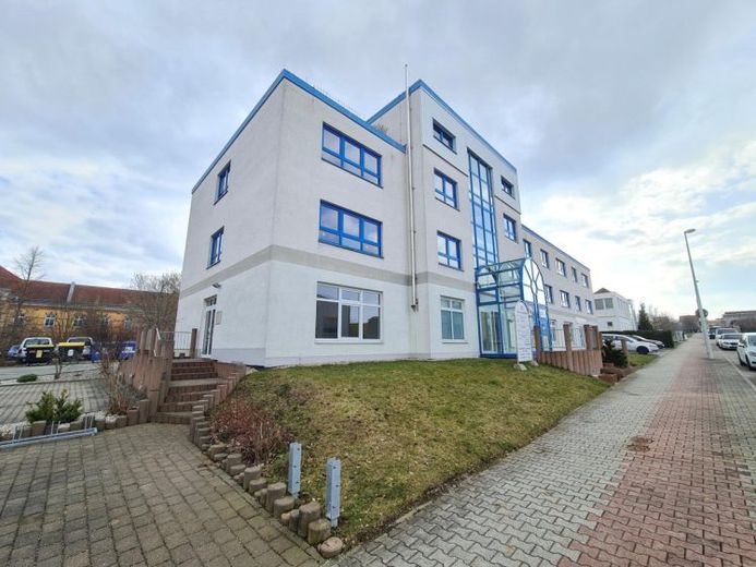 + + + Büros/Praxen, 134,31 m² Gesamtfläche provisionsfrei zur Miete + + + – Foto 1