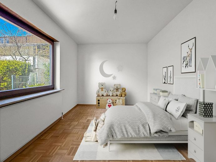 Heilbronn-Ost Bestlage: Architektenhaus mit Einliegerwohnung & Garten – Kinderzimmer (Home staged)