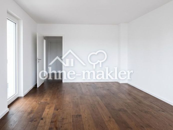 Piso reformado de 3 habitaciones con balcón, bañera y ducha – Foto 1