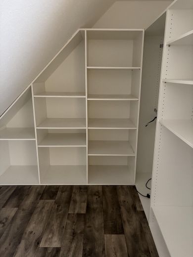Großzügige Maisonette-Wohnungmit Balkon und eigenem Garten – Begehbarer Kleiderschrank