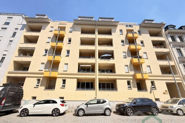 ** Zentrum-Süd: Single-Wohnung mit Balkon und Wannenbad **
