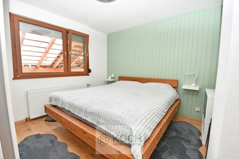 Wohn-/ Ferienhaus in absolut ruhiger Lage – Schlafzimmer