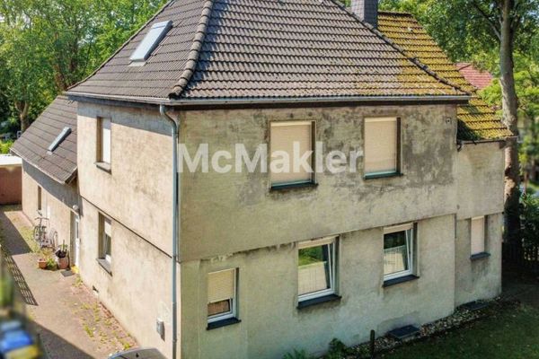 Doppelhaushälfte mit Potenzial - Handwerkertraum in beliebter Wohnlage auf 414 qm Grundstück