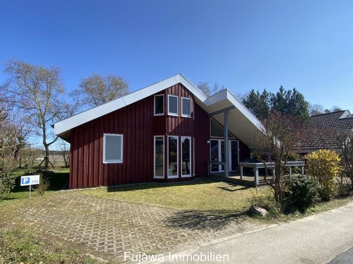 modernisiertes Ferienhaus (Nr. 235) in ruhiger Lage im Ferienpark Mirow – Foto 1