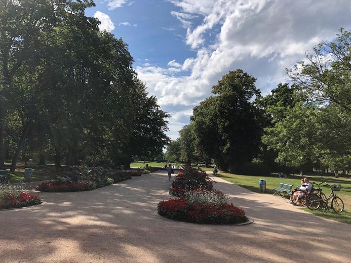 Pankow Florakiez semtinde kiralık, geniş 2 yatak odalı daire ve mutfak – Buergerpark