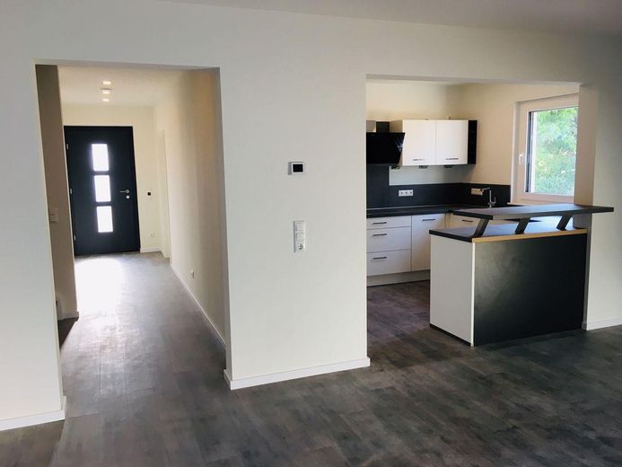 Küche / Flur / Haustür