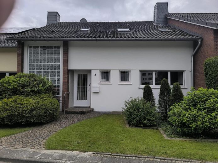 Haus Front
