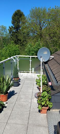 Balkon über 8 m²