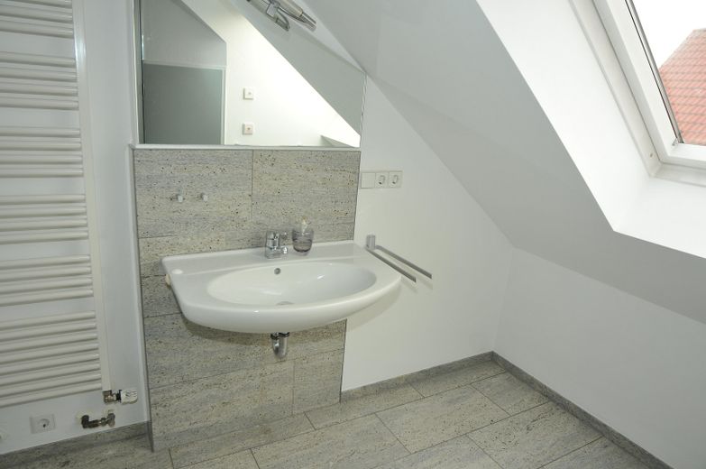 Modern architect-designed house for the large family – Kinder-Bad OG