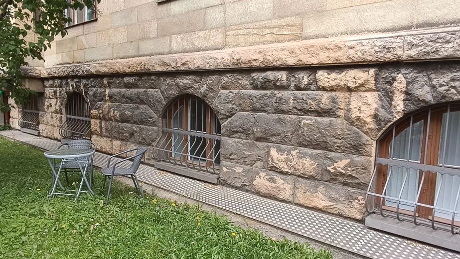 Charmantes Altbau Büro direkt an der Theresienwiese // Kreativer Raum in Top Lage der Ludwigvorstadt – c0fdf2f0-3fe9-4f36-abb4-0f8c319ed620