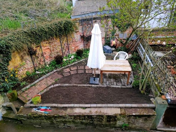 Garten gehört zum Haus