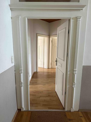 Martinsviertel, Südbalkon, 3 ZKB mit EBK - ruhig, attraktiv mit Charme – von Privat – Wohnungsflur (2. OG)