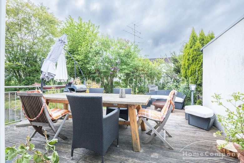 Außergewöhnlicher Designer-Bungalow mit Indoor-Pool, Heimkino  &  Smart-Home in ruhiger Naturlage – ac18b8580c0e1bab901519d1e4d4616a61054a8c.jpg