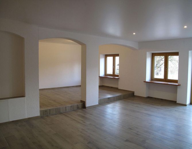 PROVISIONSFREIE 4,5-Zimmer-Wohnung – Wohnzimmer 1