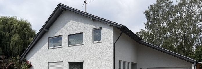 Hausansicht Einfahrt